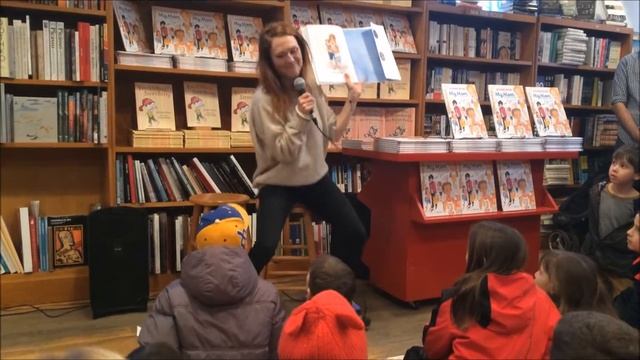 book reading by julianne moore смотреть онлайн