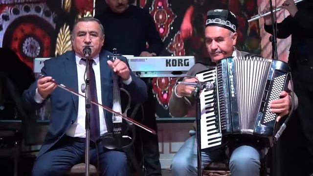 Давлатманд Холов