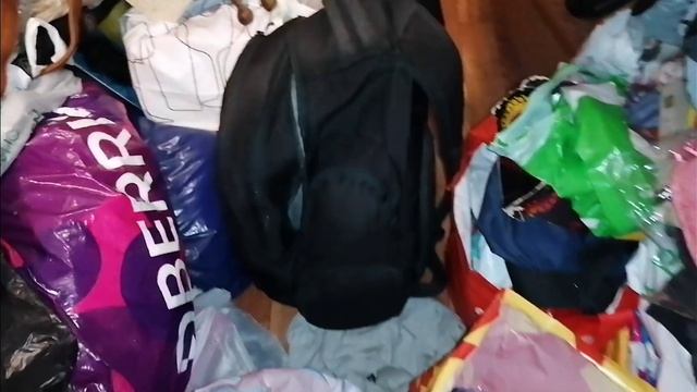 Как я зарабатываю лазая по мусоркам Питера? Dumpster Diving смотреть онлайн