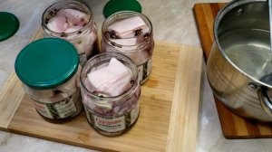 Сало в Баночке Пятиминутка. очень  ВКУСНОЕ САЛО.
