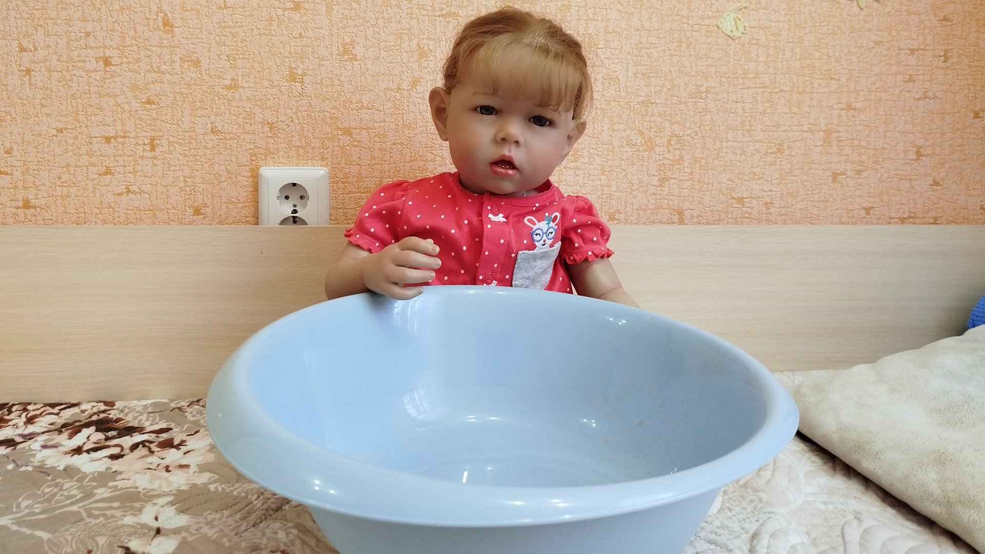 Ника заболела? Еë тошнит😧 смотреть онлайн