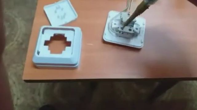 УЗБЕК ТИЛИДА ЭЛЕКТРИК БИР КЛАВИШЛИ ВЫКЛЮЧАТЕЛЬ БИЛАН 1 ДОНА ЧИРОКДИ ЁК,ИШ смотреть онлайн