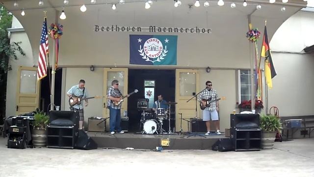 King Pelican - Walk Don't Run live at Beethoven Maennerchor 4-27-2013 смотреть онлайн