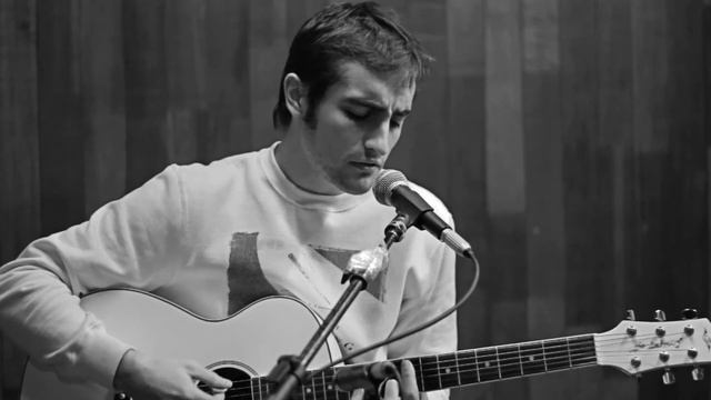 Sessões de Canto #4 - Caio Vaz "The Boy That Lives Behind the Sun" смотреть онлайн