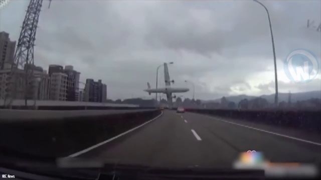 Shocking Airplane And Helicopter Accidents Caught On Camera смотреть онлайн