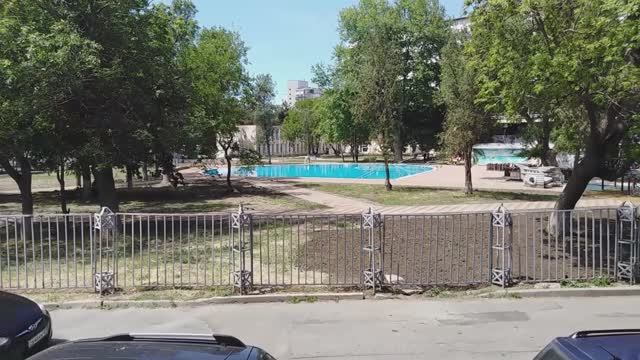 АНАПА. ШИКАРНЫЙ СКВЕР. ВСЁ ДЛЯ ЛЮДЕЙ. УХОЖЕННЫЙ ГОРОД. НАШЛИ БОРЩ. ОТДЫХ, МАЙ 2024. смотреть онлайн