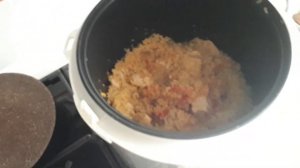 Готовлю булгур с мясом и овощами в мультиварке.