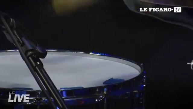 Patricia Kaas - "Sans Tes Mains" смотреть онлайн