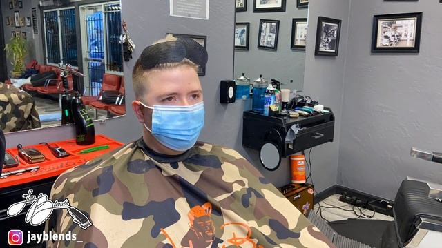 CUTTING COVID NURSES & CLIENT STEALS MY CAMERA | Barber Vlogmas: Day 4 смотреть онлайн