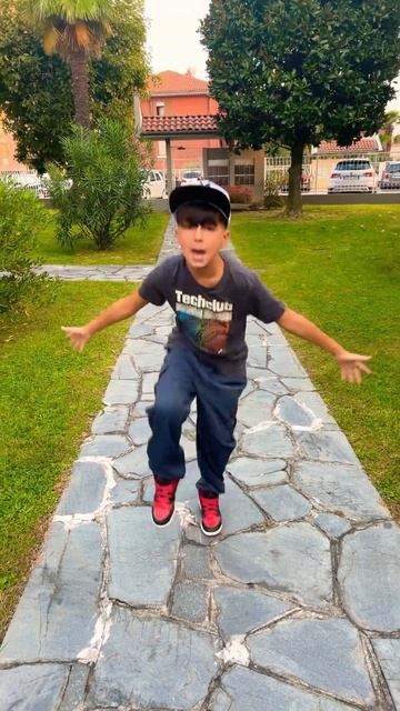 Mamma Mia Mäneskin смотреть онлайн