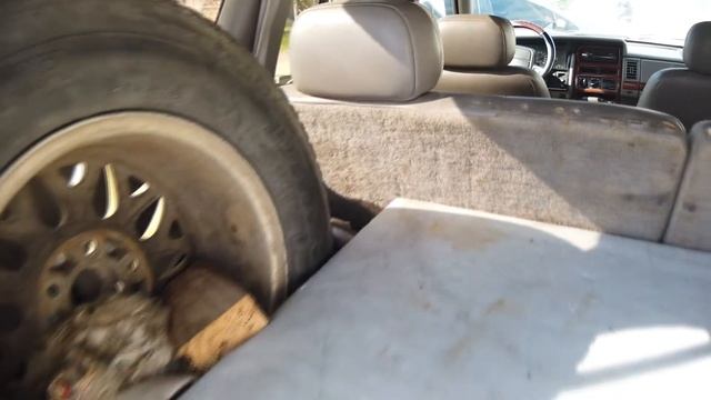 LIMPEZA NO CARPETE DA NOSSA GRAND CHEROKEE ZJ 94 5.2 V8 смотреть онлайн