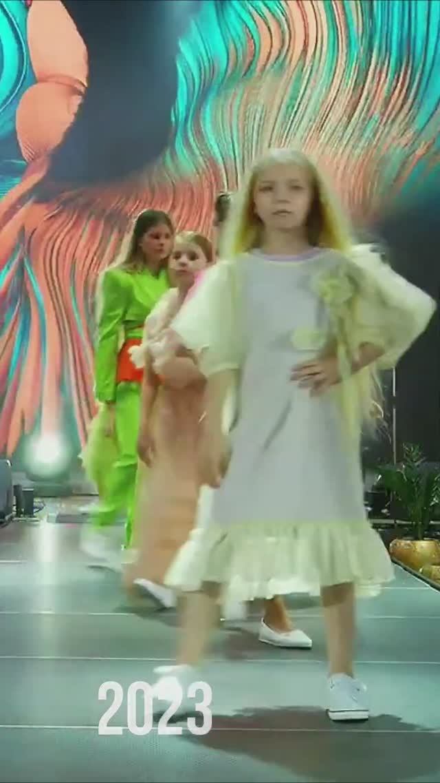 Шаг за шагом смотреть онлайн