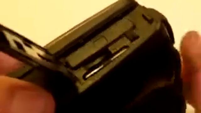 HP t250 Digital Video Camera Battery insertion for best results смотреть онлайн