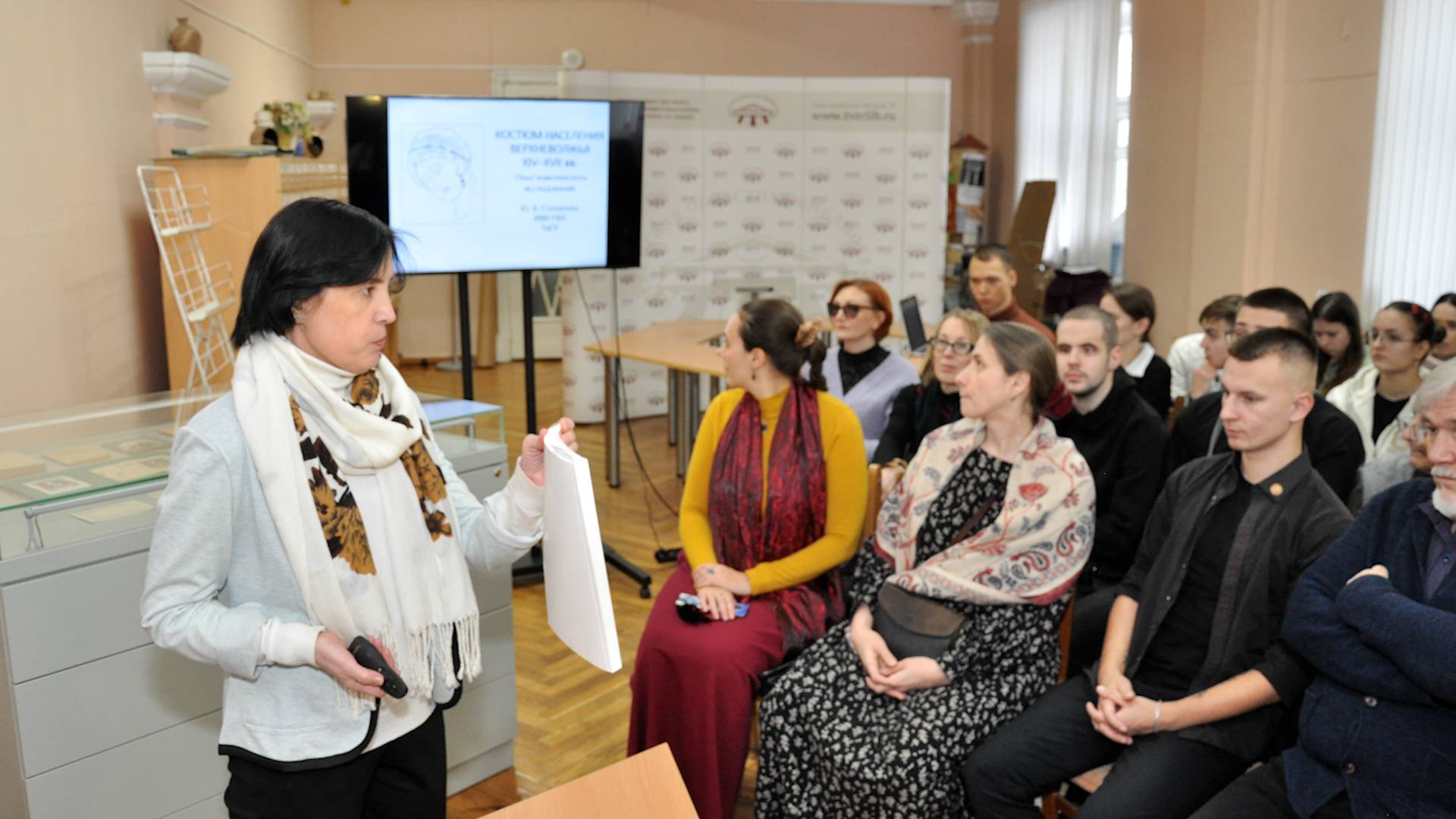 В Горьковской библиотеке состоялась презентация книги доцента ТвГУ Ю.В. Степановой смотреть онлайн