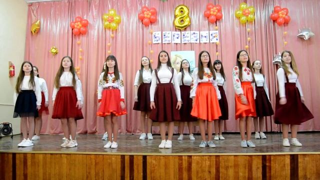 "Бабусина вишиванка" - виконують учні Сілецької ЗОШ 1-3 ст. смотреть онлайн