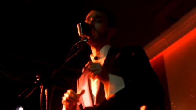 Cem Adrian - Uzun İnce Bir Yoldayım (Cafe Ora Adana) смотреть онлайн