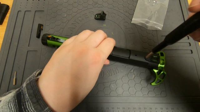 AAP-01 How to replace iron sights with ghost rings | Airsoft Toy Tech Guide смотреть онлайн