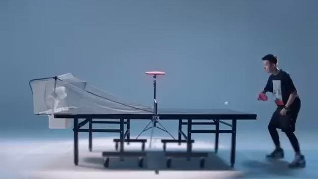 The most advanced intelligent table tennis serving AI robot to place as professional pingpang coach смотреть онлайн