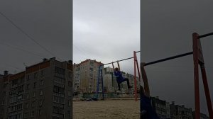 просто треня без матиков #воркаут #комар #диматярикскул #сеш #турник