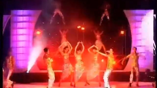 Hormuzd Khambata Dance Company - WOW ITS SAAAKIIRAAA.avi смотреть онлайн