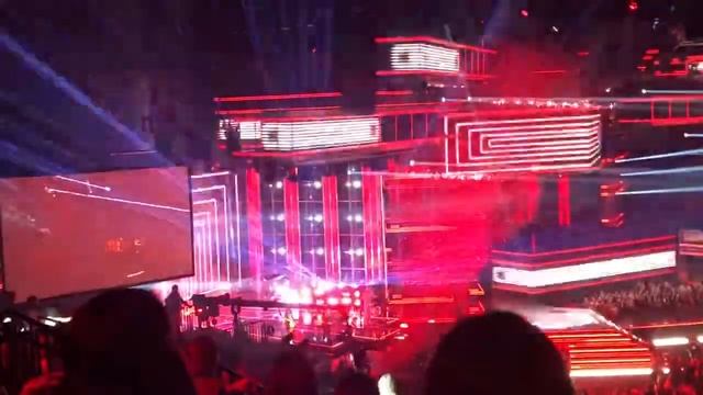 BBMA Zedd + Maren Morris “The Middle” смотреть онлайн
