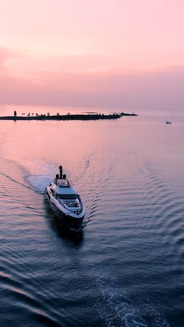 206' (63m) Rossinavi UTOPIA IV | Now Asking $49,900,000 #shorts смотреть онлайн