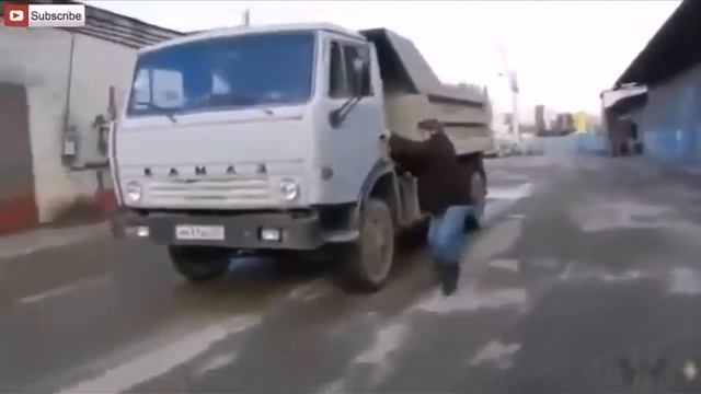 Подборка приколов и неудач над людьми и животными за 2014 год !!! ржака - угар смотреть онлайн