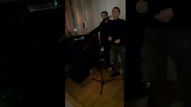 Узбек поёт песню русский танцует!!! смотреть онлайн