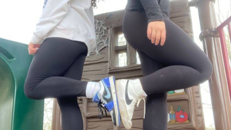 Деревенские девушки в Лосинах.Отдых на природе.Стиль,Мода и Красота. смотреть онлайн