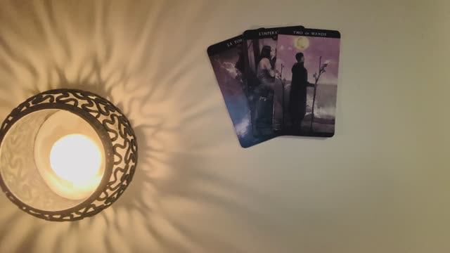 ❗️🌹КАКИЕ МЫСЛИ О ВАС НЕ ДАЮТ ЕМУ ПОКОЯ❓ТАРО ГАДАНИЕ ОНЛАЙН смотреть онлайн