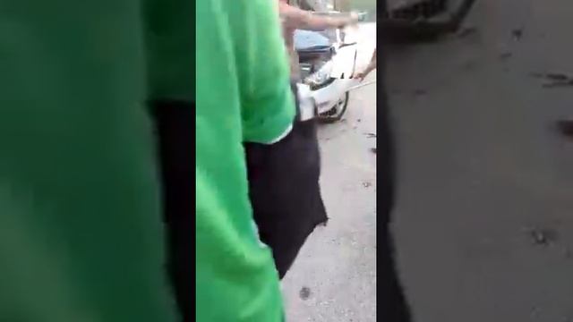 Кау он туда попал,хорошо что нету в Казахстане нет гуляюших питонов смотреть онлайн