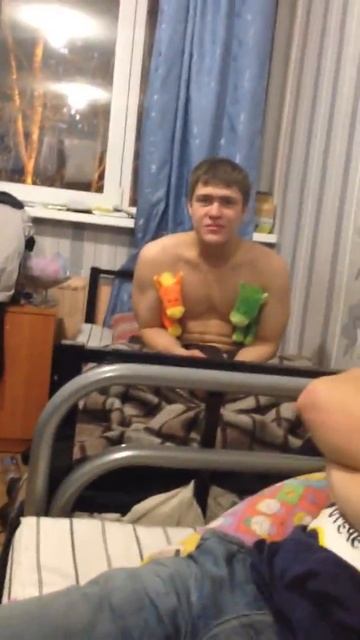 Коля и пони смотреть онлайн