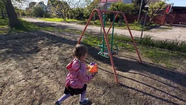 Прогулка в Ореховой роще смотреть онлайн