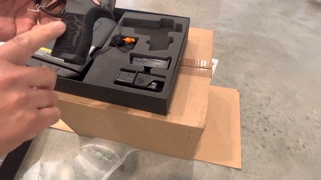 Unboxing!! Sig P365 Rose смотреть онлайн