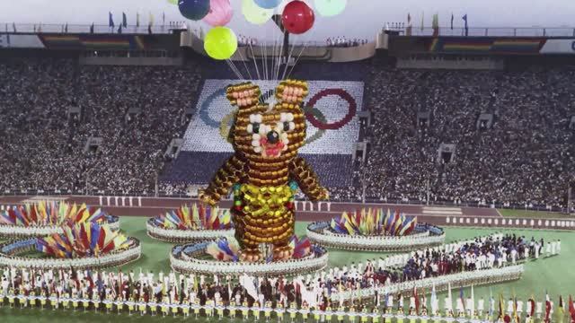 Олимпийский мишка из бисера/ идеи из бисера / фигурки из бисера / ссылка на мастер-класс под видео! смотреть онлайн