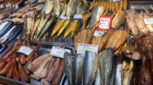 Цены в Калининграде/центральный рынок/рыбный рынок в Калининграде/угорь/судак/лещ/щука/обзор цен/
