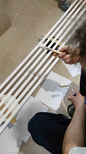 Чем лучше красить молдинг кистью или валиком? смотреть онлайн