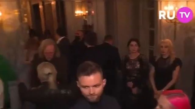 RU.TV — российский музыкальный телеканал.