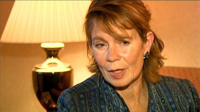 Celia Imrie interview смотреть онлайн