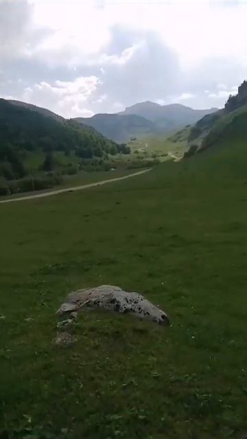 Участок в живописном месте. Малокарачаевский район, с. Хасаут