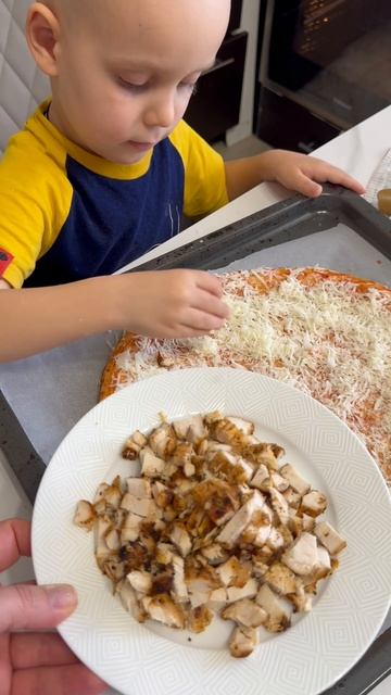 Готовим пиццу с грибами