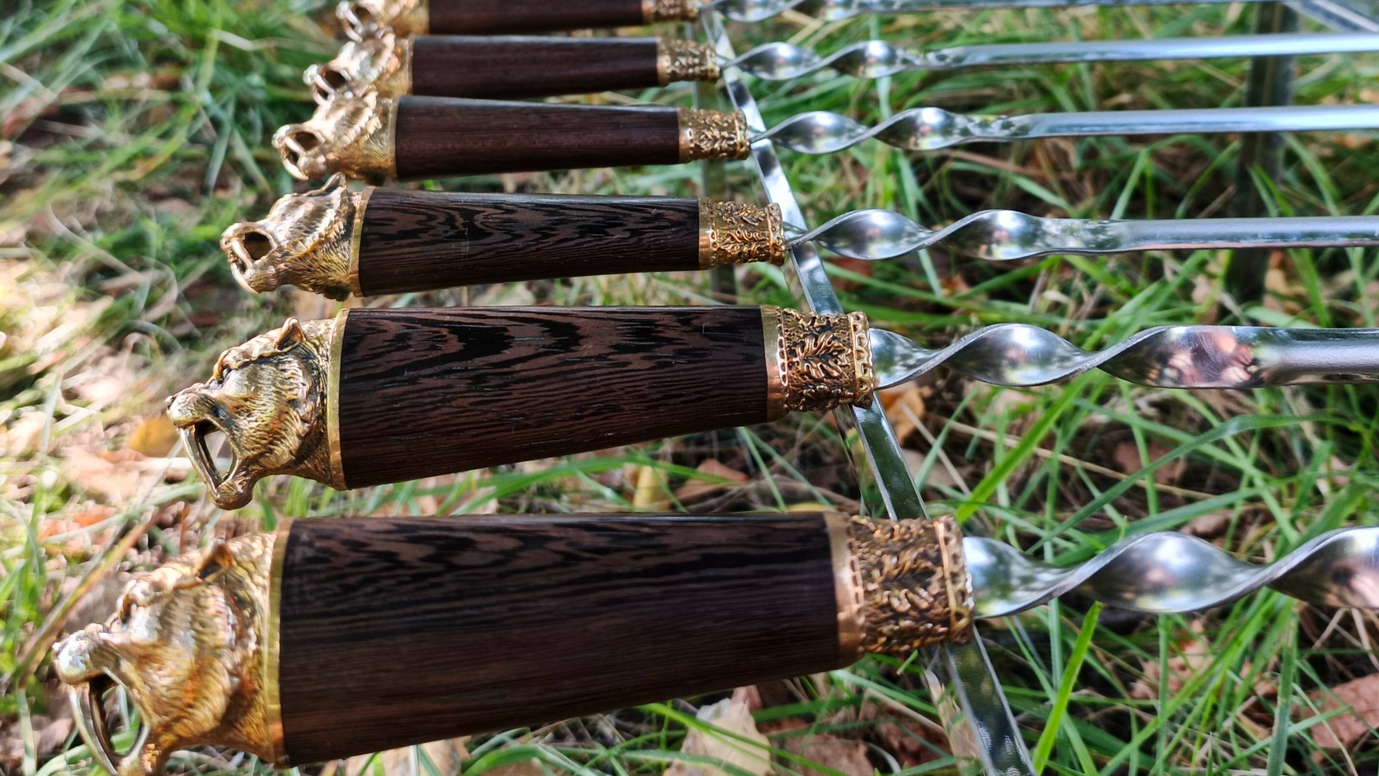 Шампуры "Саблезубый тигр" ручка африканское дерево венге