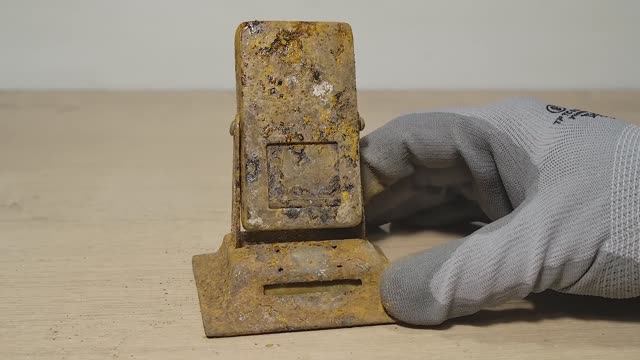 Полное восстановление и реставрация очень старого календаря!!!