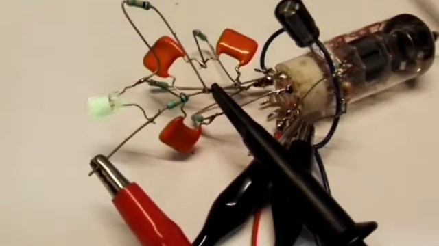 BLINKER 1 Neon Valve Tube funny little triode oscillator (DANISH) смотреть онлайн