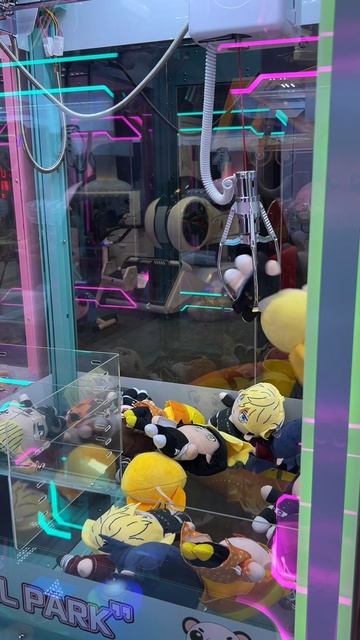 Кран-машина "Doll Park" смотреть онлайн