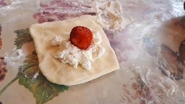 Клубничные конвертики. смотреть онлайн