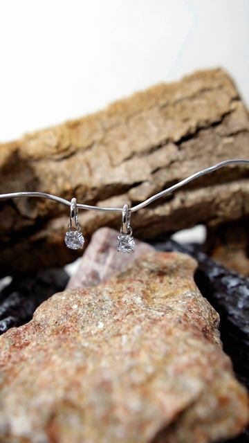 Серьги из серебра 925 пробы с фианитами. #krasnoe #украшенияизсеребра #серьгисеребро смотреть онлайн