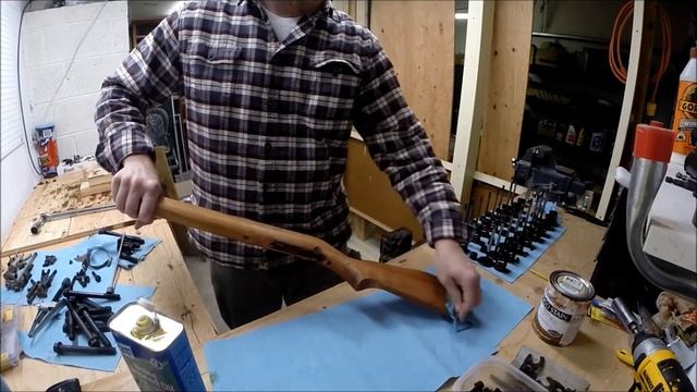 Refurbishing Wood Rifle Stock - Marlin Glendfield Model 60 Part 2 смотреть онлайн
