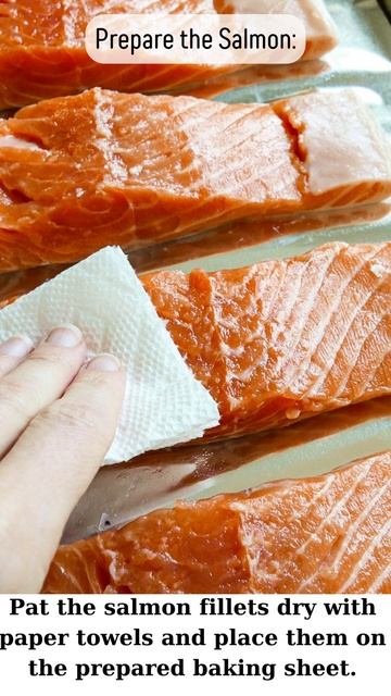 Delicious Baked Salmon with Garlic and Dijon | Easy Salmon Recipe #shorts #easyrecipe #recipe смотреть онлайн