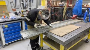 Кабельный лоток 90